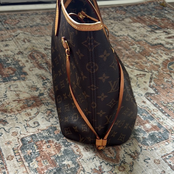 Louis Vuitton Neverfull MM Monogram Tote Bag - Brown - Picture 3 of 4